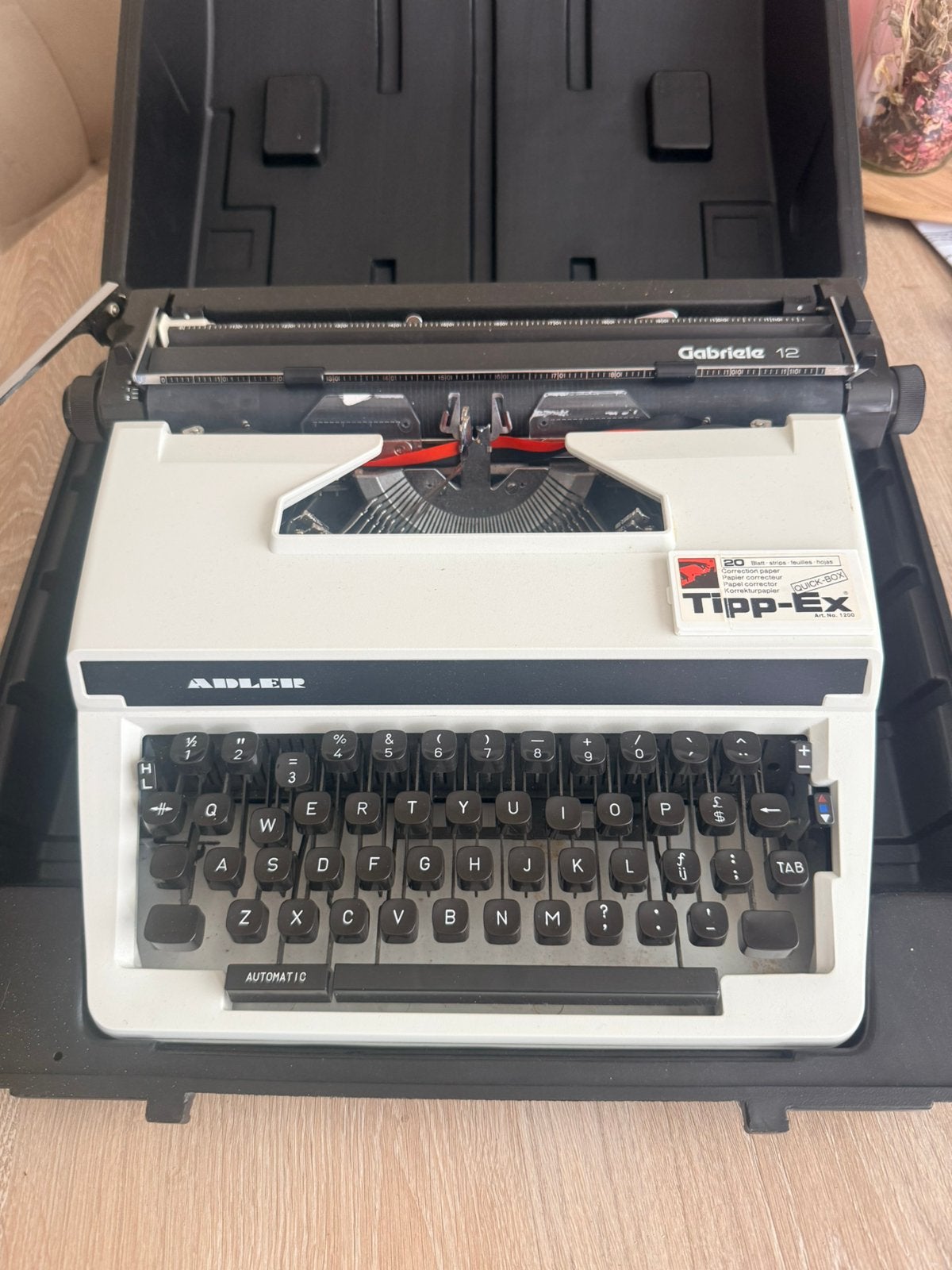 Adler Gabriele 12 typemachine  | Ongetest, Diversen, Typemachines, Gebruikt, Ophalen of Verzenden