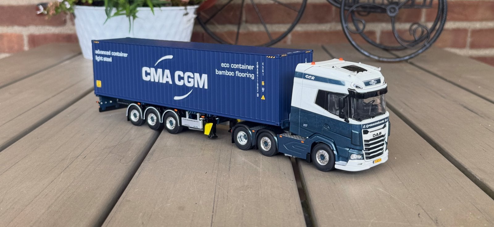 DAF XG+ 6x2 twin steer 3-assige container trailer, Ophalen of Verzenden, Zo goed als nieuw, Bus of Vrachtwagen, Wsi