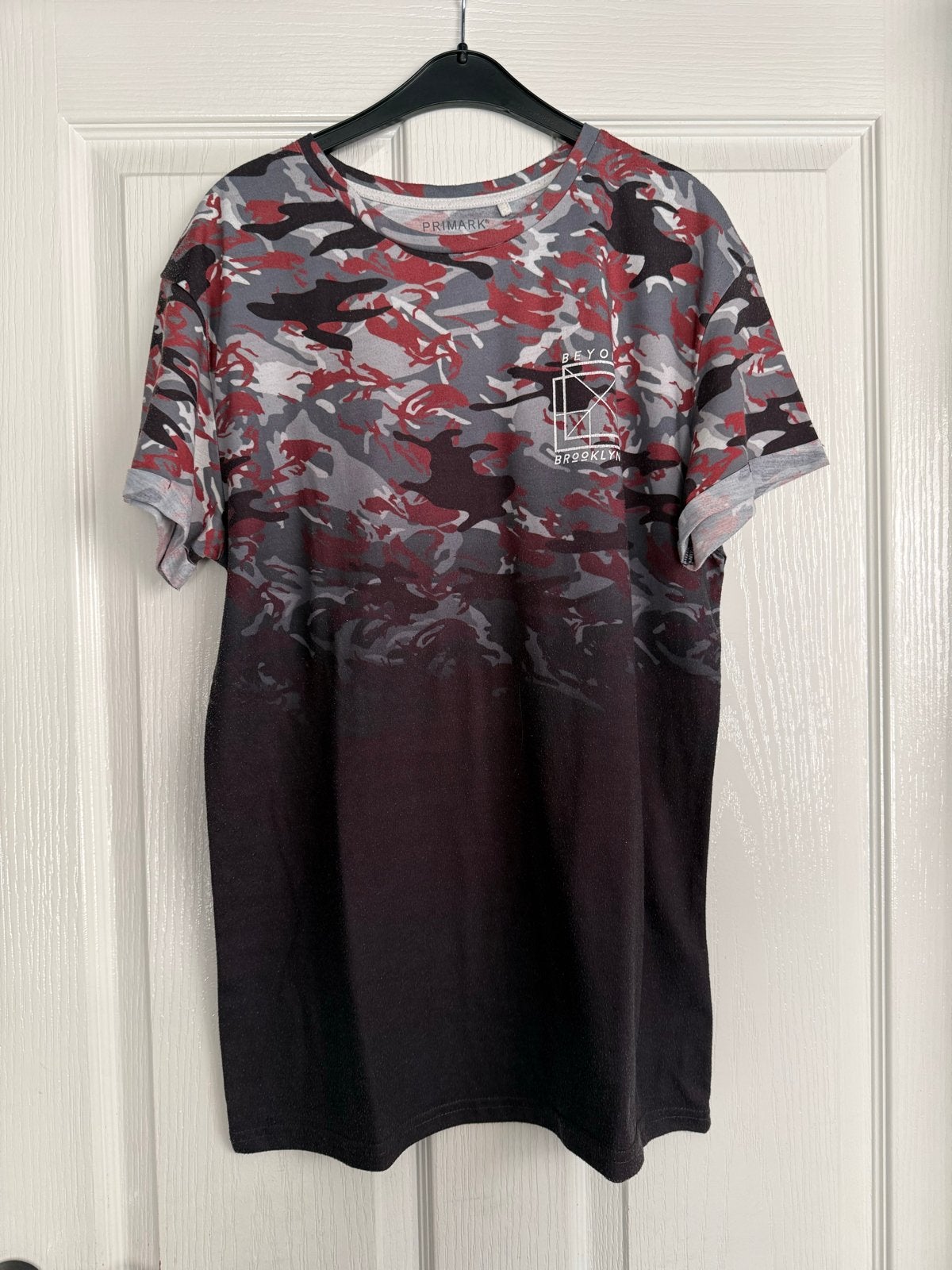Primark Camouflage T-shirt Maat M, Kleding | Heren, Ophalen of Verzenden, Gedragen, Maat 48/50 (M), Meerkleurig