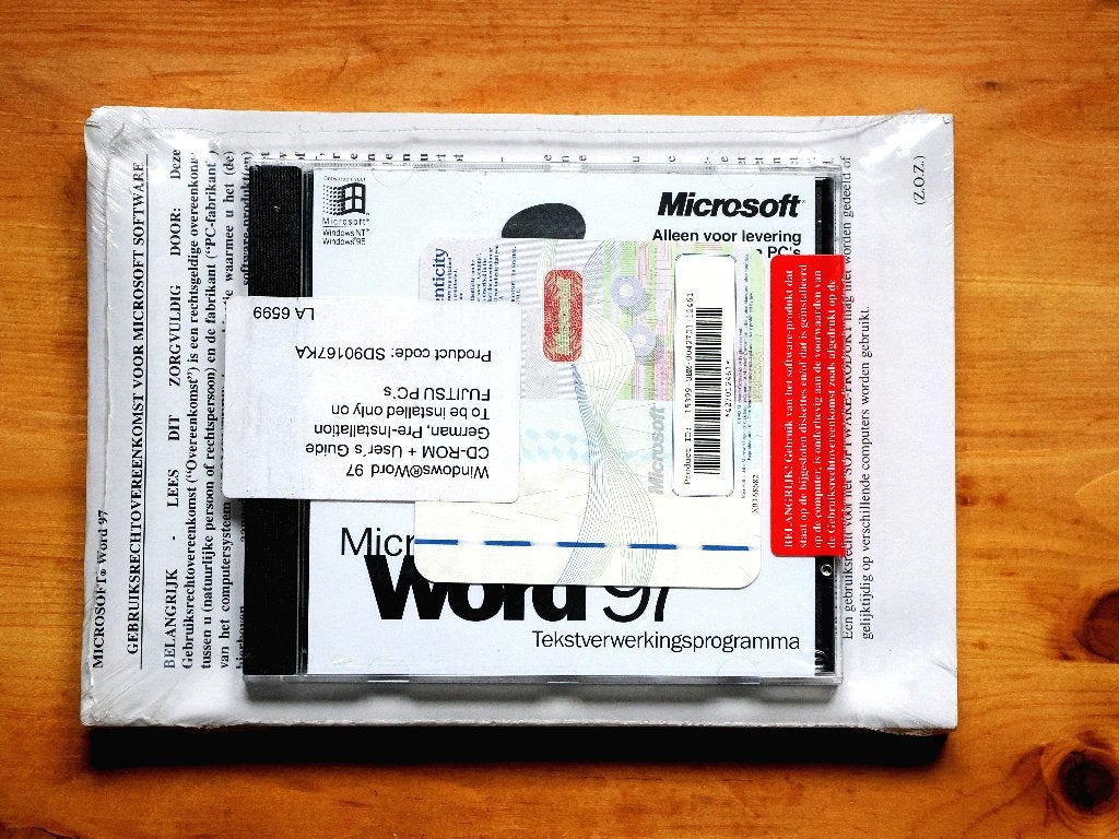 Vintage: Microsoft Word 97, Computers en Software, Ophalen of Verzenden