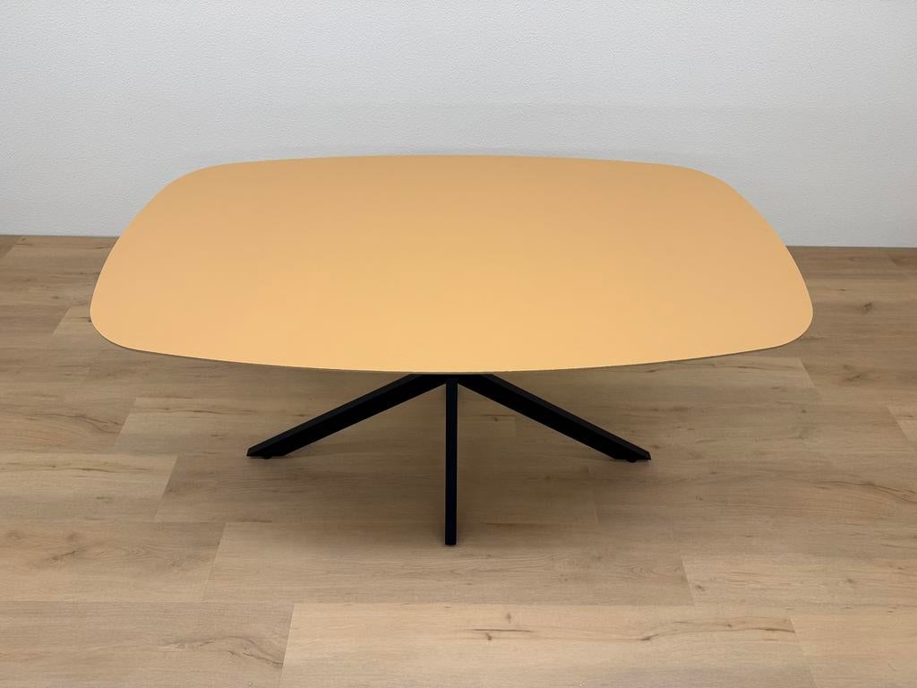 Deens ovale eettafel Fenix Giallo Evora 145x85, Huis en Inrichting, Tafels | Eettafels, Zo goed als nieuw, 50 tot 100 cm, 100 tot 150 cm
