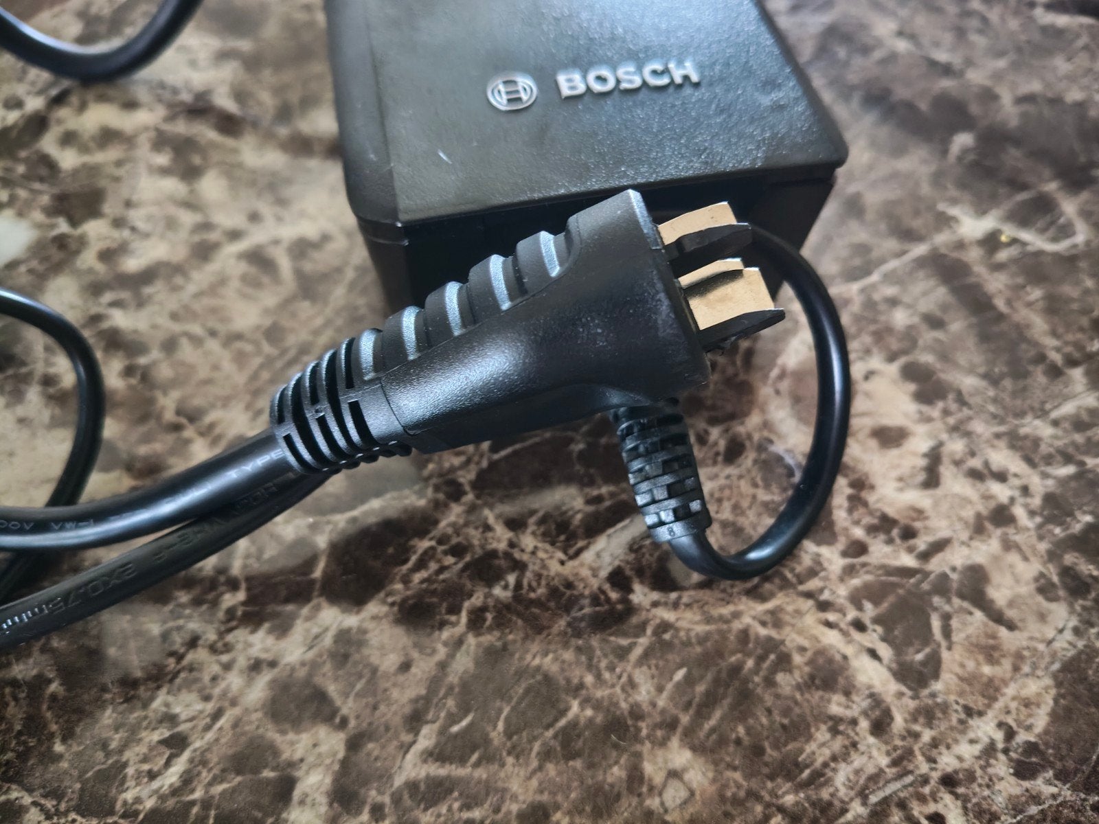Bosch E-bike Acculader 36V 2A - NIEUW, Fietsen en Brommers, Fietsaccessoires | Fietsaccu's, Ophalen of Verzenden, Zo goed als nieuw