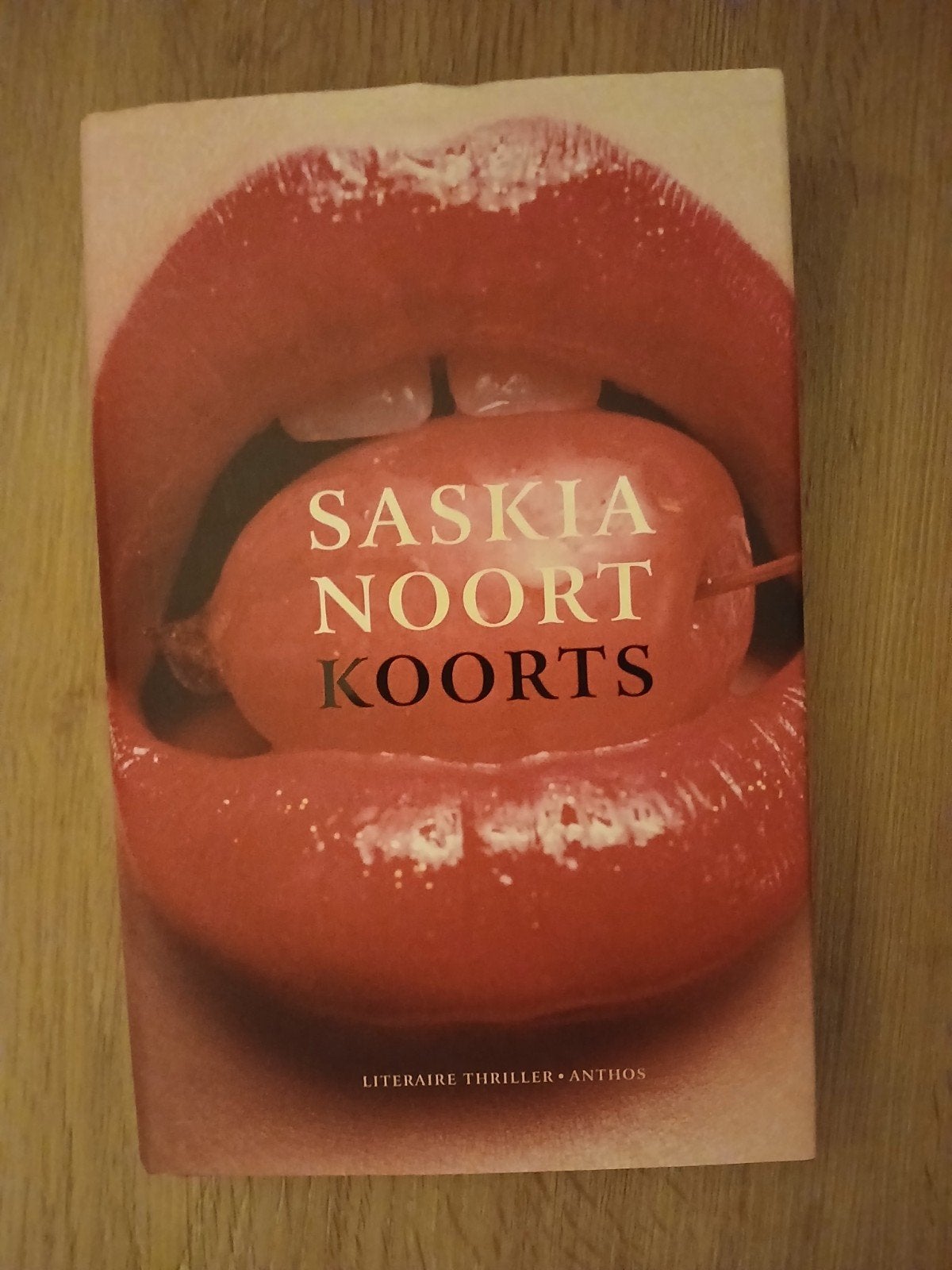 Saskia Noort - Koorts (Literaire thriller), Ophalen of Verzenden, Zo goed als nieuw, Saskia Noort, Nederland