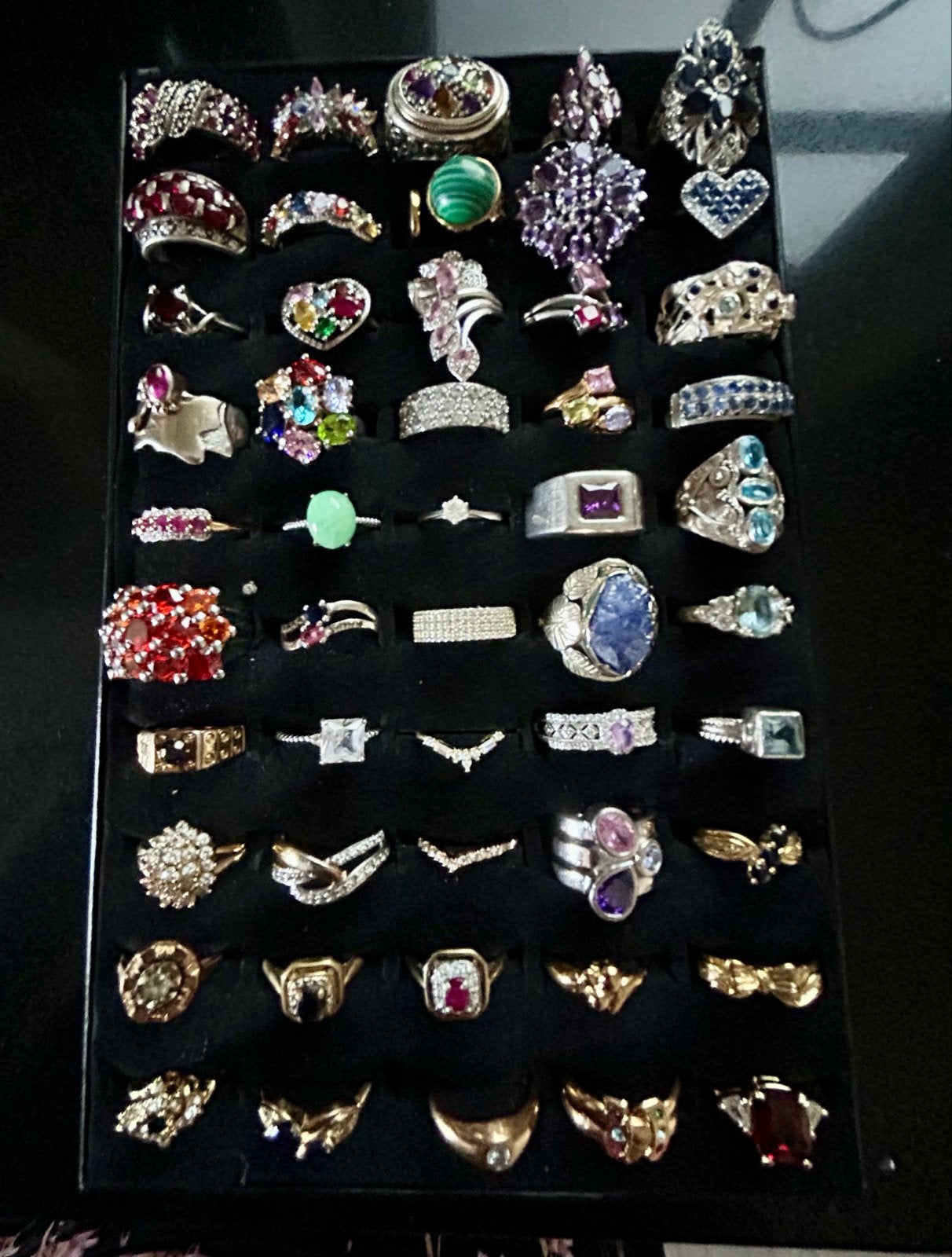 Sjieke ringen met edelstenen ., Gebruikt, Ophalen of Verzenden, 17 tot 18, Met edelsteen