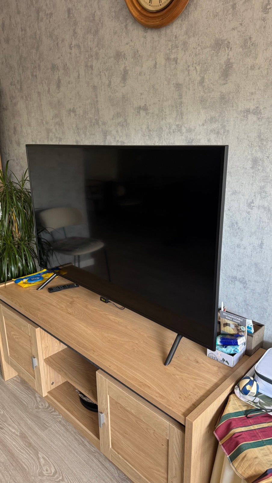 Samsung 55RU7100 55 inch 4K Smart TV, Ophalen, Zo goed als nieuw, 25 tot 50 cm, Minder dan 100 cm