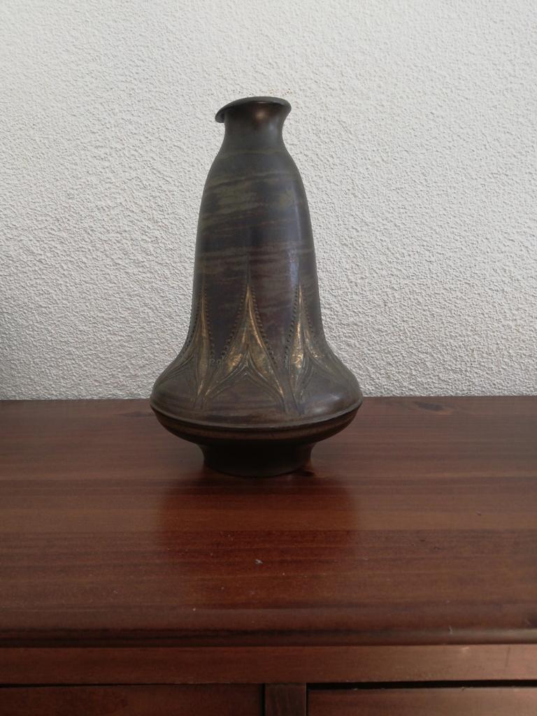 Oude vaas van metaal, Made in Holland, Ophalen