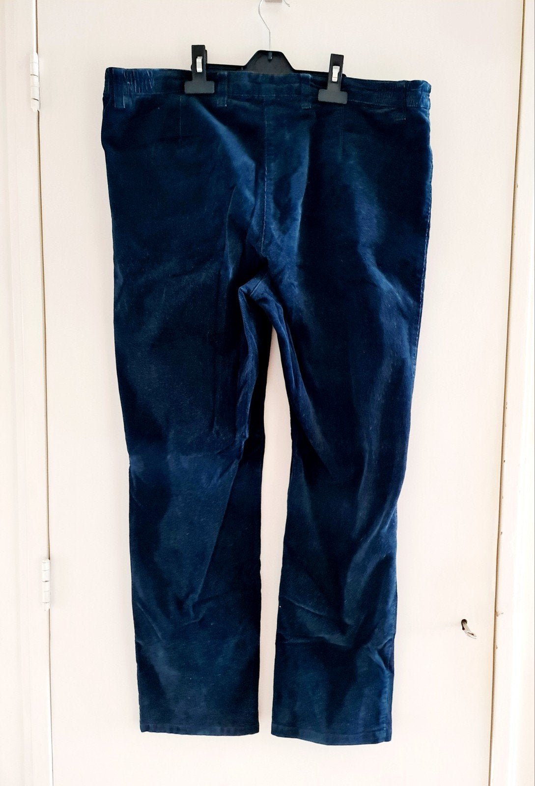 Zwarte velours broek Canda maat 44, Zwart, Ophalen of Verzenden, Zo goed als nieuw, W33 - W36 (confectie 42/44)
