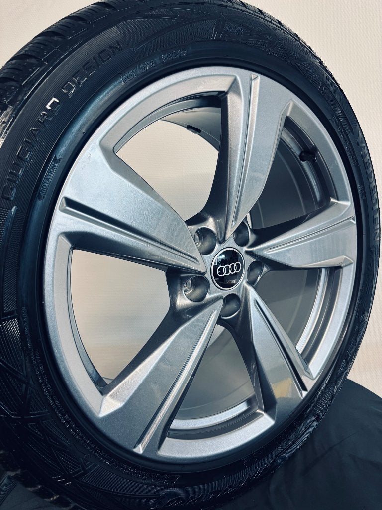 NIEUWE 19” Audi Q3 velgen + NIEUWE winterbanden, Auto-onderdelen, Banden en Velgen, 255 mm, Banden en Velgen, Nieuw, Winterbanden