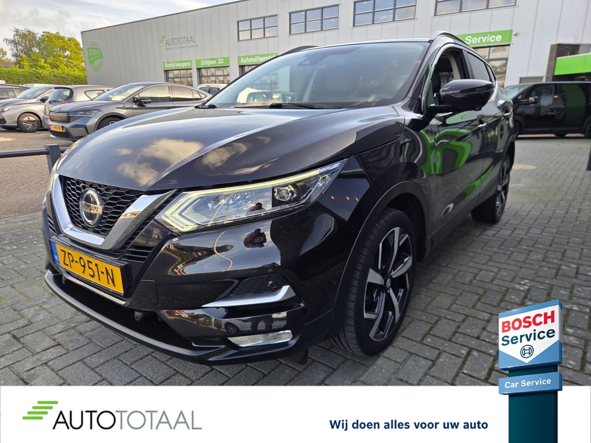 Nissan Qashqai 1.3 DIG-T Tekna, Auto's, Gebruikt, 1290 kg, Leder en Stof, Bedrijf