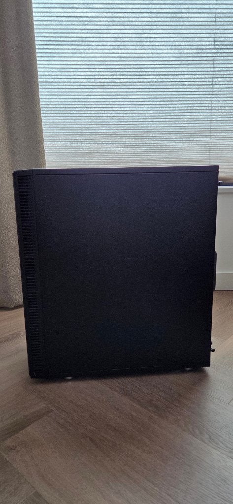 Fractal Design Define C + Ion Gold 750W Voeding - Ook Combi, Computers en Software, Ophalen, Zo goed als nieuw
