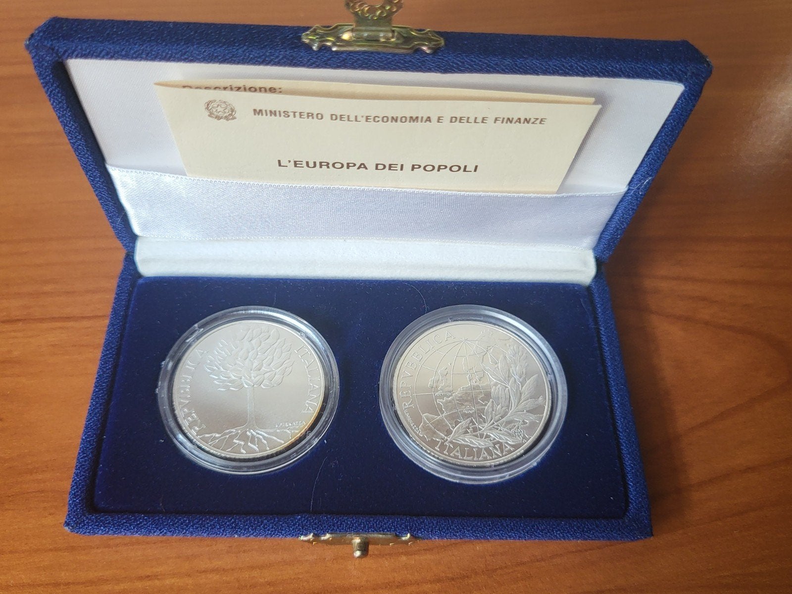 Munten set. Italië. 5 en 10 euro. Zilver. UNC, Ophalen of Verzenden