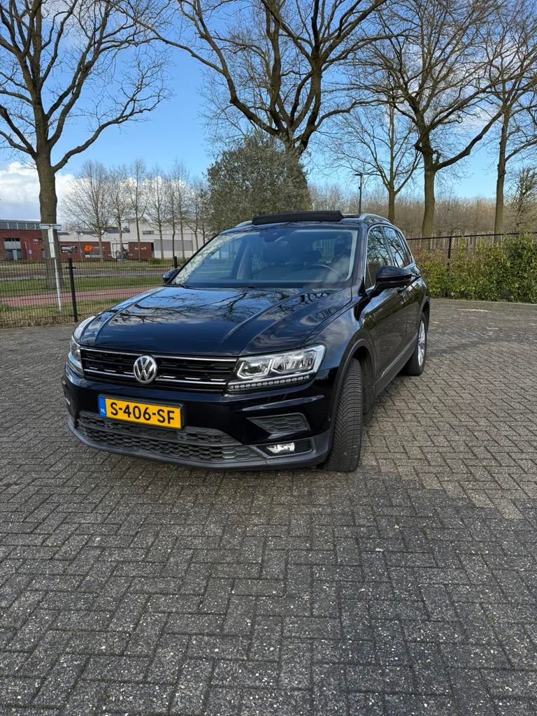 Volkswagen Tiguan 1.4 TSI 150pk 4Motion DSG 2018 Zwart, Auto's, Automaat, Stof, Zwart, 4 cilinders