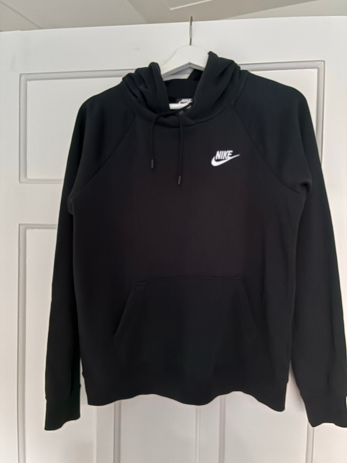 Nike Hoodie Zwart Maat S - Gedragen, nog in goede staat, Kleding | Dames, Truien en Vesten, Ophalen of Verzenden, Gedragen, Zwart
