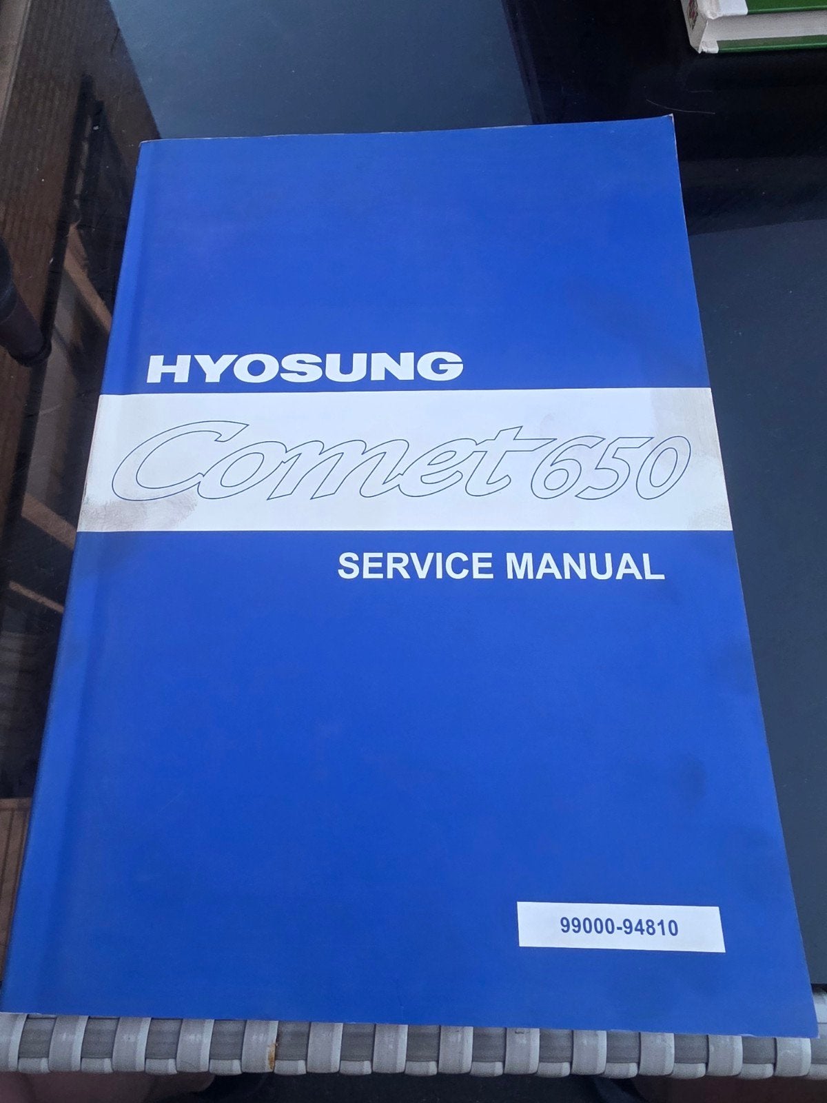 Hyosung Comet 650 Service Manual, Ophalen