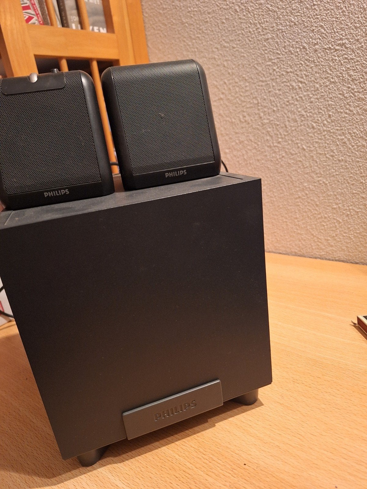 Basbox met 2 boxjes gebruikt voor pc, Computers en Software, Ophalen