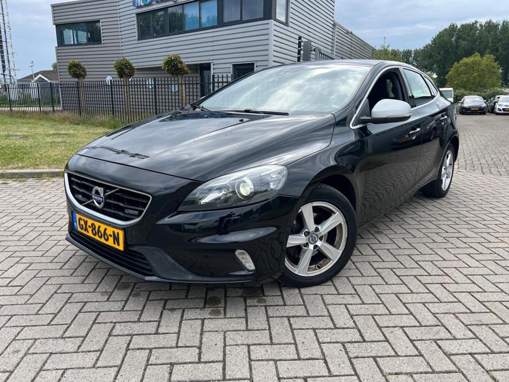 Volvo V40 2.0 D2 R-Design 2015 Xenon Leer Navi Trekhaak, Auto's, Volvo, Voorwielaandrijving, Zwart, 4 cilinders, 1969 cc