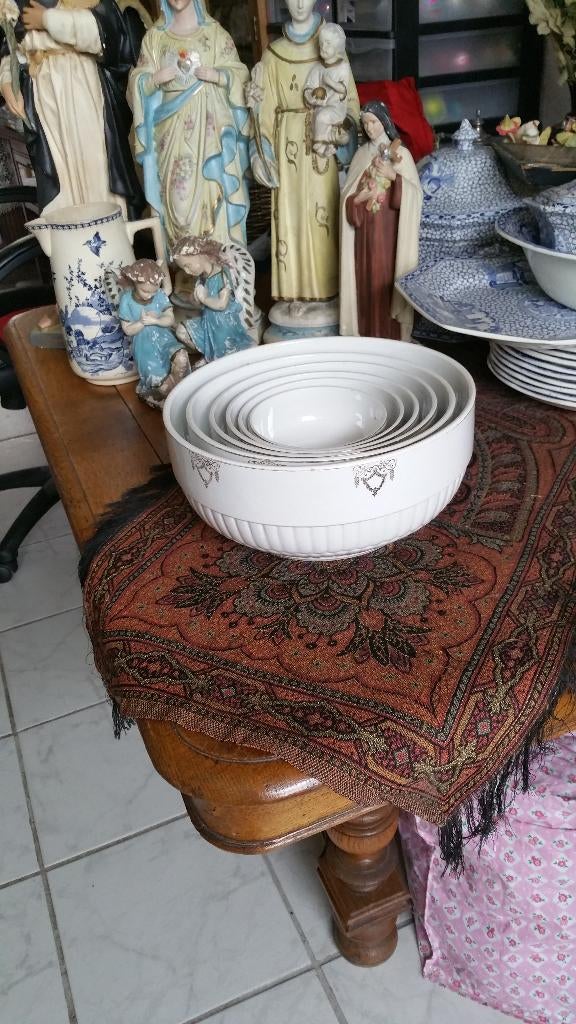 prachtige antieke set nest schalen SAINT GHISLAIN, Ophalen of Verzenden