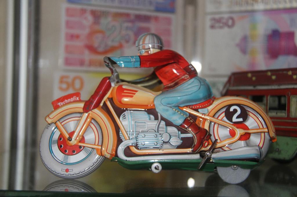 technofix motor nummer 2 opwindmechanisme werkend, Antiek en Kunst, Antiek | Speelgoed, Ophalen of Verzenden