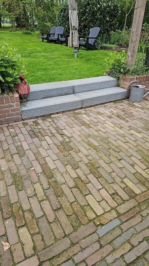 traptredes graniet, Ophalen of Verzenden, Zo goed als nieuw, Vijverrand