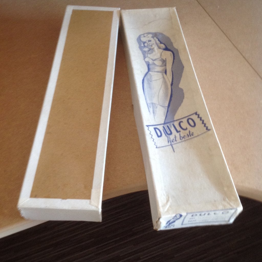 DULCO (Rotterdam) zeldz verkoopdoos mooi etalage-object, Kleding | Dames, Ophalen, Overige kleuren, Overige typen