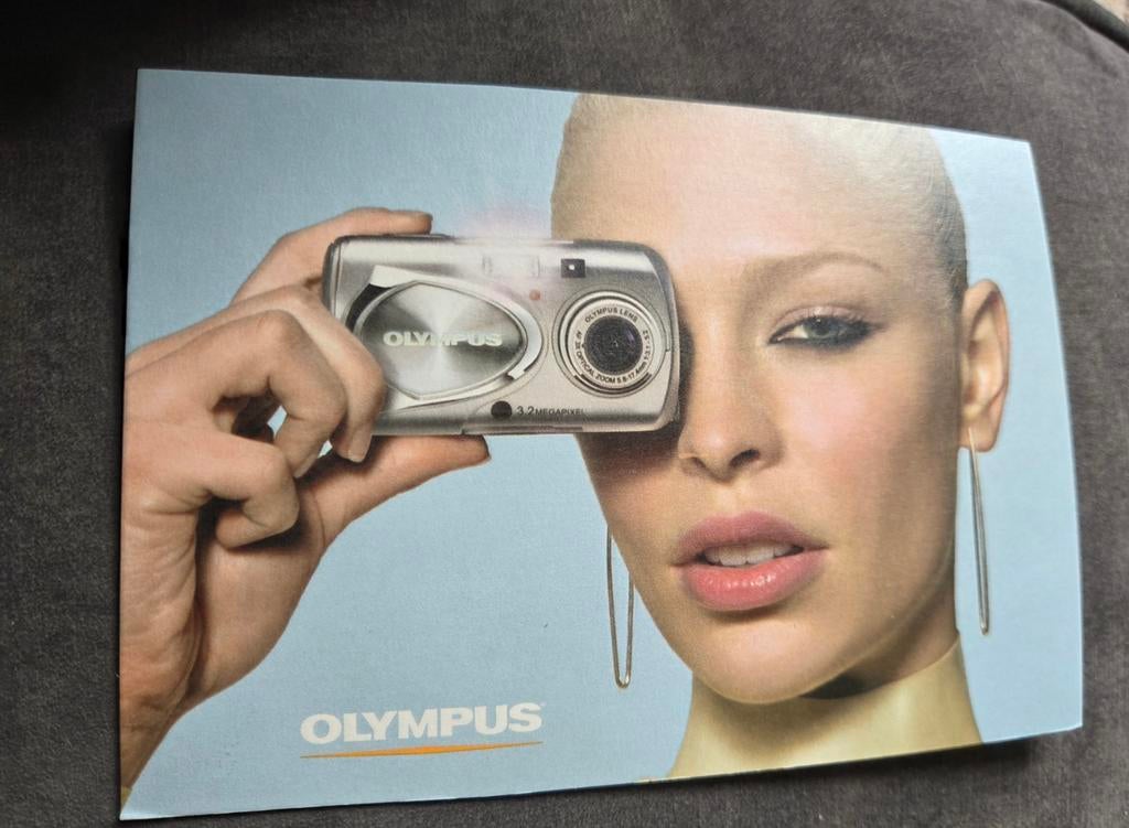 Vrouw met camera - Olympus, Verzenden, 1980 tot heden, Ongelopen, Overige thema's