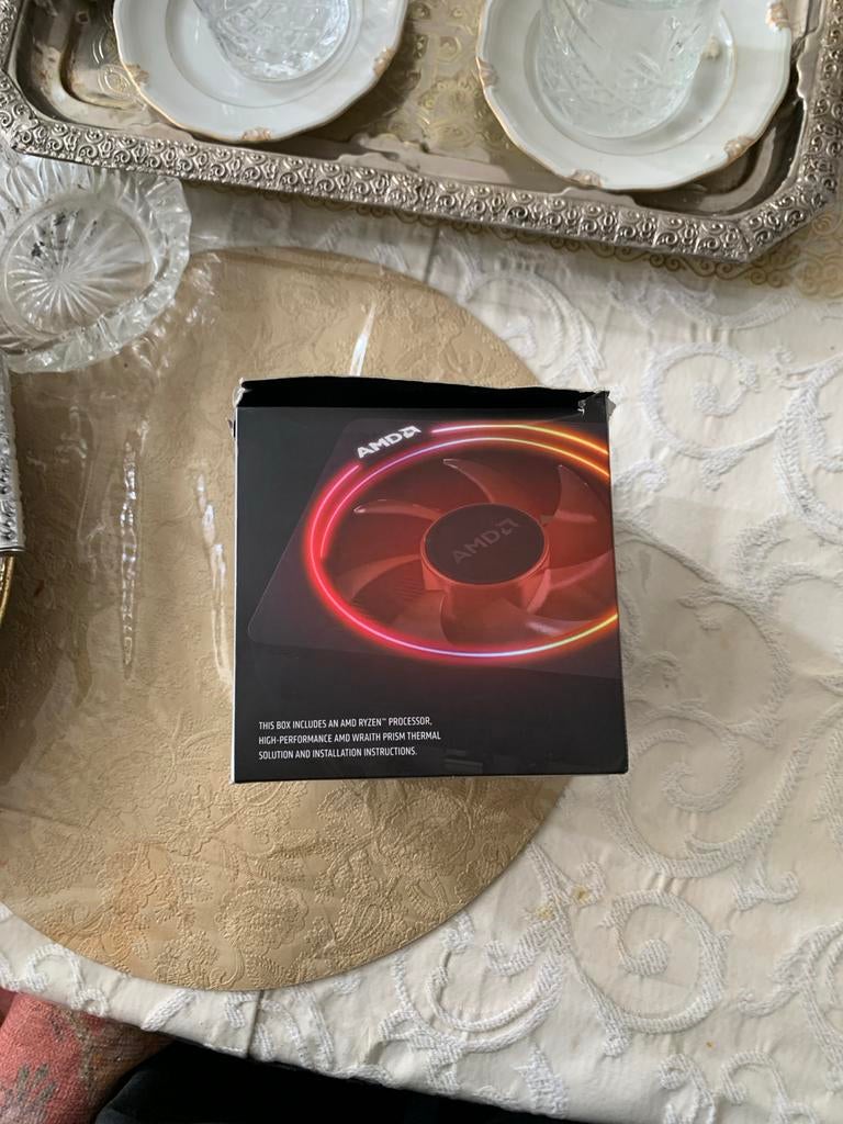 AMD Wraith Prism CPU Koeler - RGB, Computers en Software, Computerkoelers, Zo goed als nieuw, Luchtkoeling, Ophalen of Verzenden