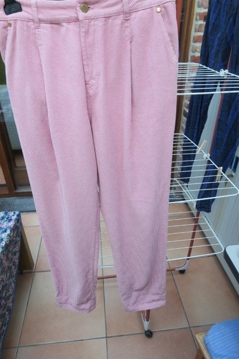 Broek nieuw oudroze geribd Essentiel mt 38-40 (29), Kleding | Dames, Maat 38/40 (M), Nieuw, Ophalen of Verzenden, Essentiel Antwerp
