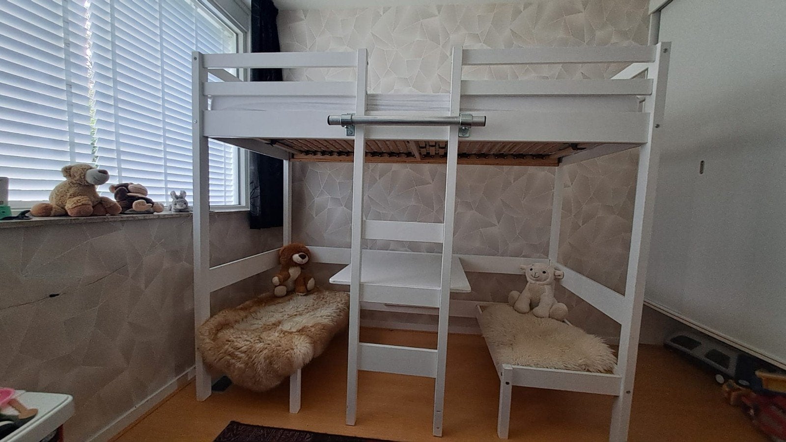Ideaal kinderbed met speelruimte eronder., 90 cm, Eenpersoons, 160 tot 180 cm, Ophalen of Verzenden