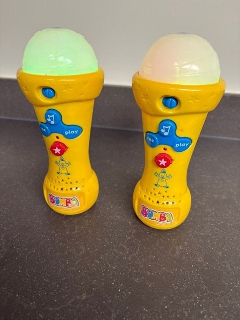 2 Bumba speelgoedmicrofoons met licht en geluid, Ophalen of Verzenden, Gebruikt, Overige typen, Met licht