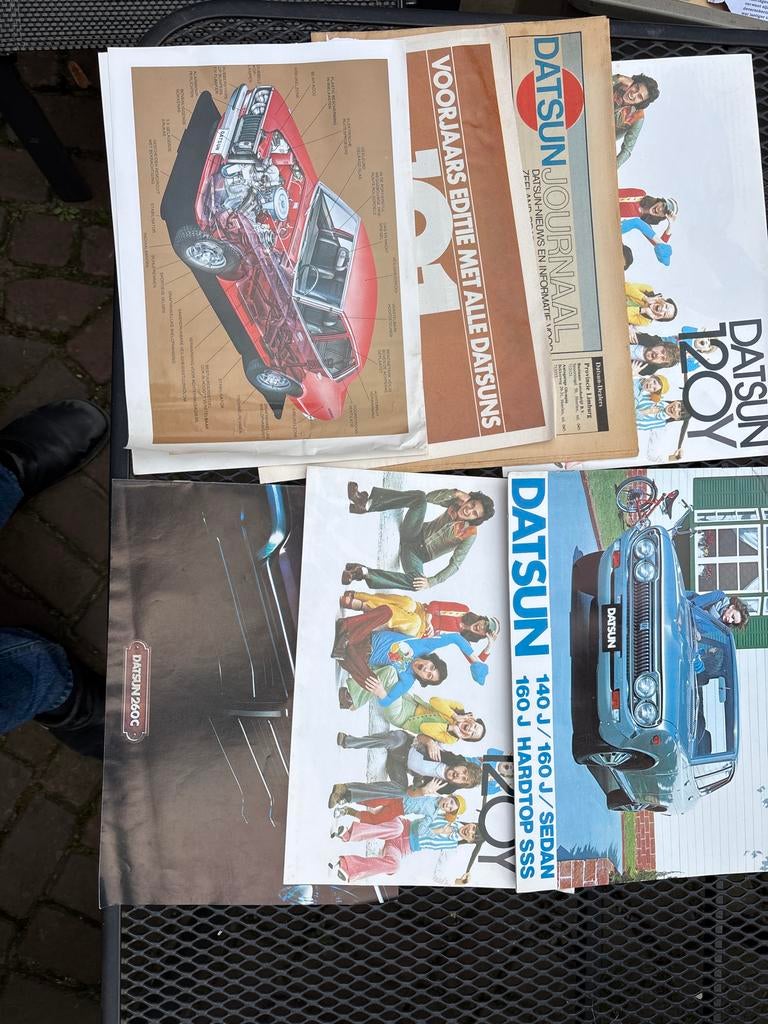 Diverse originele Datsun folders en brochures, Ophalen of Verzenden, Gelezen, Nissan