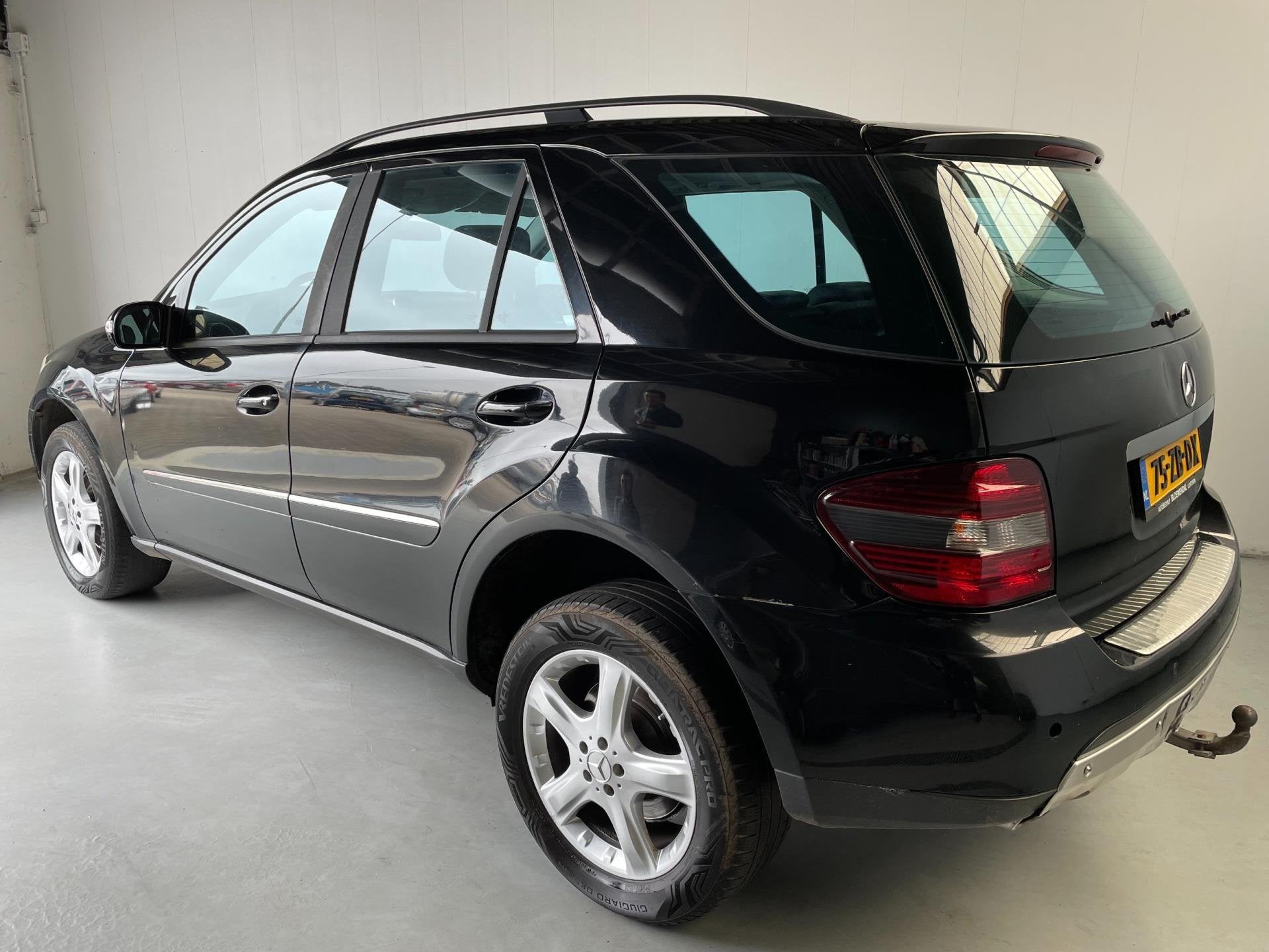 Mercedes-Benz M-klasse 280 CDI Leer Navi Climate+Cruise cont, Auto's, Automaat, Gebruikt, Zwart, 190 pk