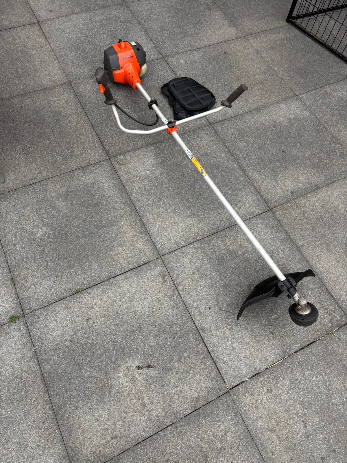 husqvarna 128 bosmaaier kantenmaaier, Tuin en Terras, Ophalen, Gebruikt, Benzine