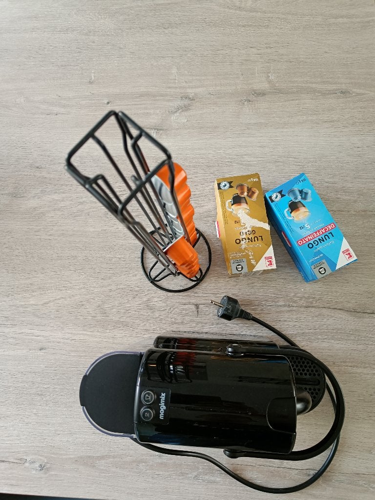 Nespresso Magimix koffiezetapparaat met cups, Gebruikt, Espresso apparaat, Ophalen of Verzenden, 1 kopje