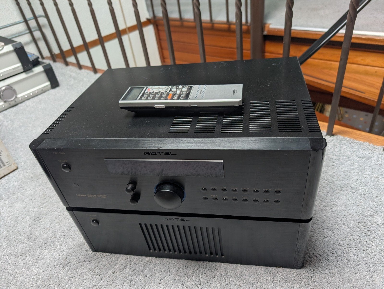 Rotel RSP1570 + RMB1512 (6 van de 12 kanalen storing, Ophalen, Overige merken