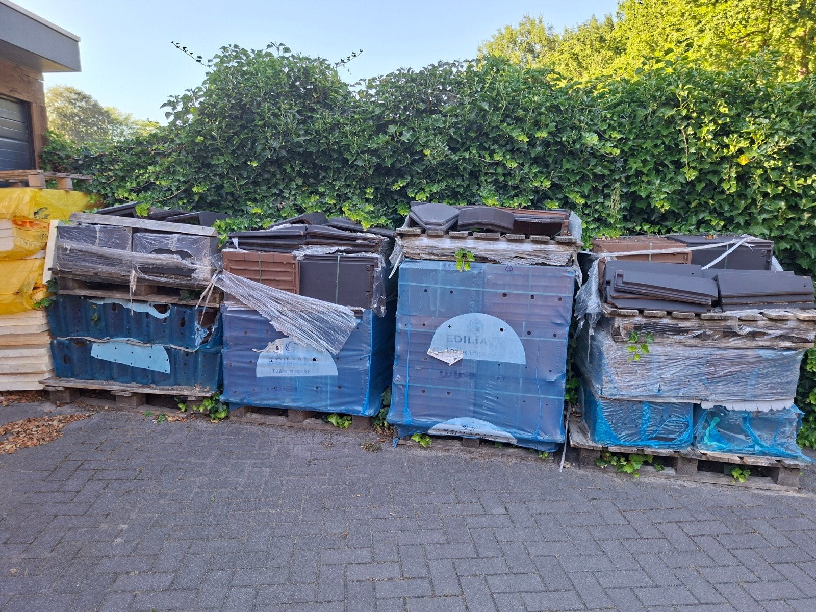 4 pallets klei dakpan vlak antraciet, Ophalen, Steen of Klei, Zwart, Nieuw