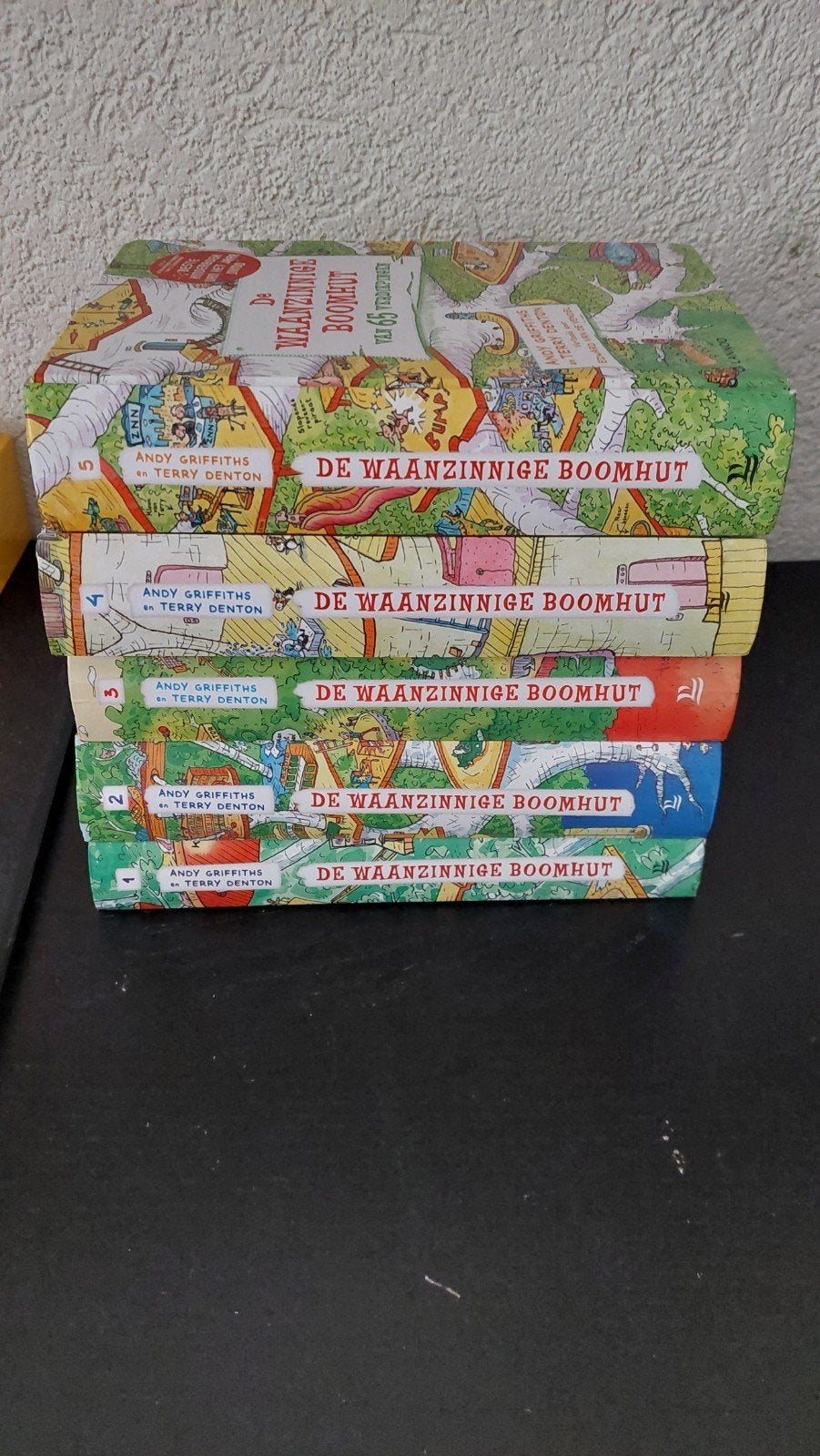5 boeken de waanzinnige boomhut., Ophalen of Verzenden, Zo goed als nieuw