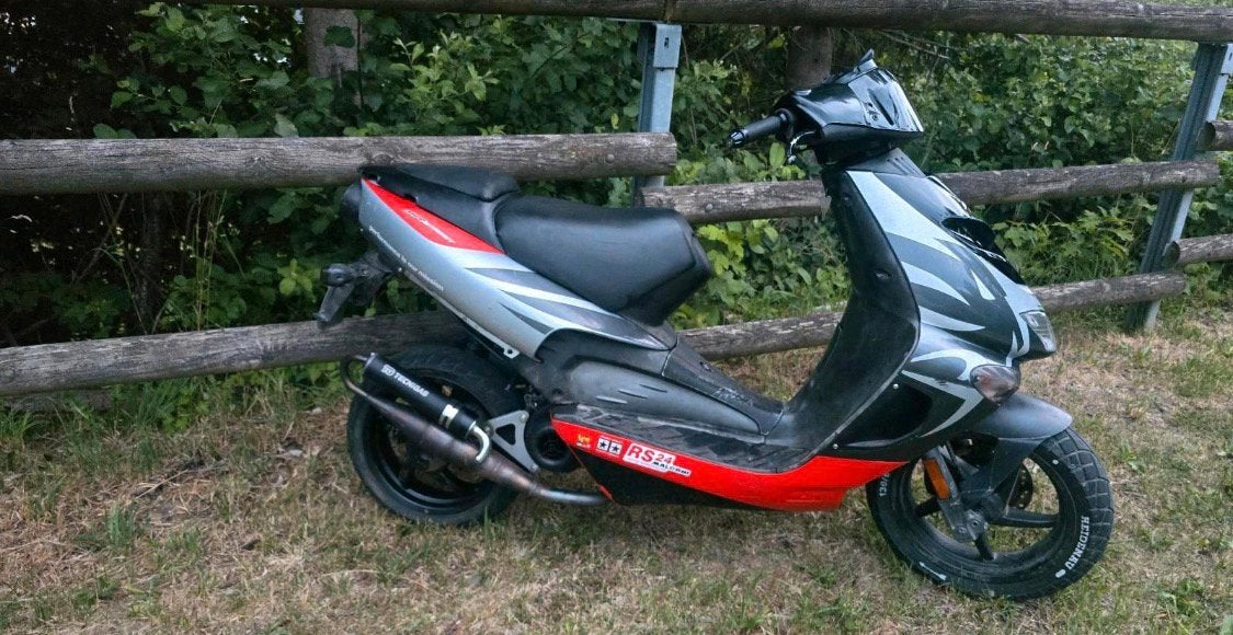 Aprilia sr 70cc Dubbeldisk, Ophalen of Verzenden, Zo goed als nieuw, SR 50