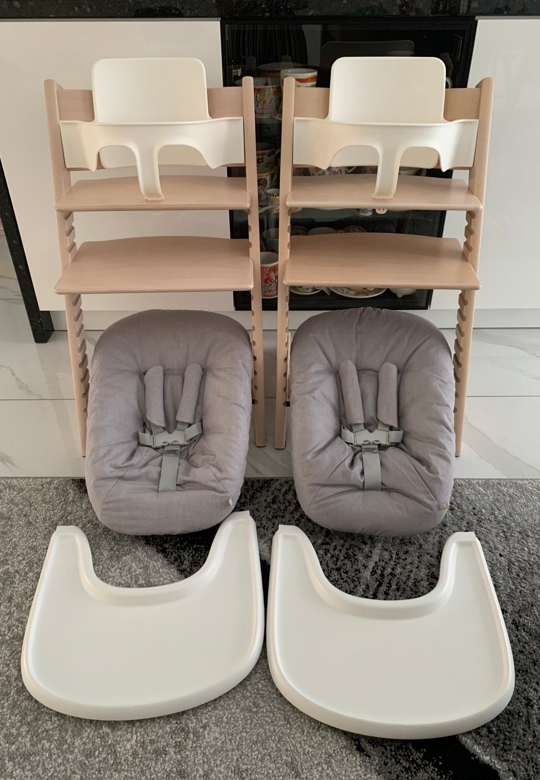 2x ALS NIEUW STOKKE White Wash & Nieuwste Model Newborn Set, Ophalen of Verzenden, Zo goed als nieuw, Meegroeistoel, Afneembaar eetblad