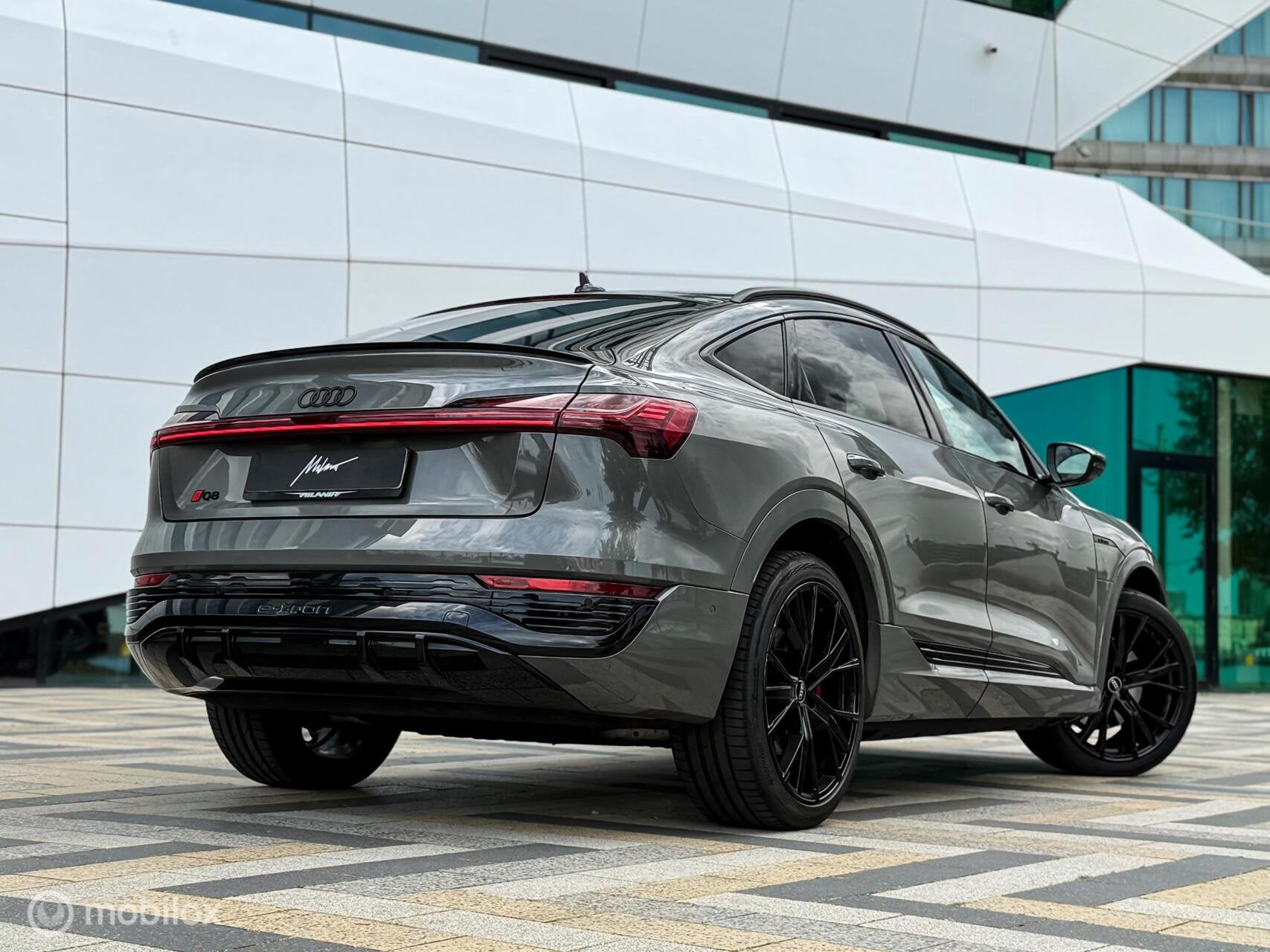 Audi Q8 Sportback e-tron 50 quattro S-Line 95 kWh|BTW|Pano, Automaat, Zwart, 95 kWh, Vierwielaandrijving