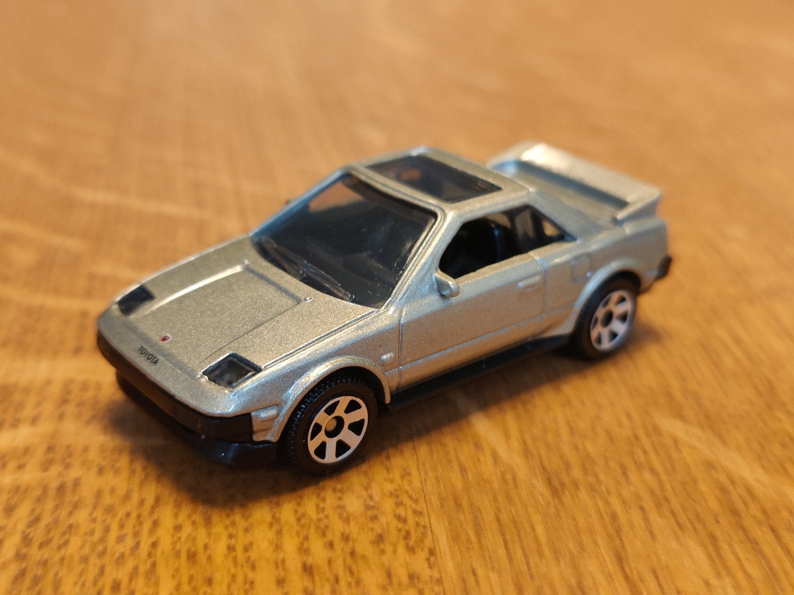 Matchbox Toyota MR2 ZILVER Stuur LINKS, Hobby en Vrije tijd, Modelauto's | Overige schalen, Ophalen of Verzenden, Zo goed als nieuw