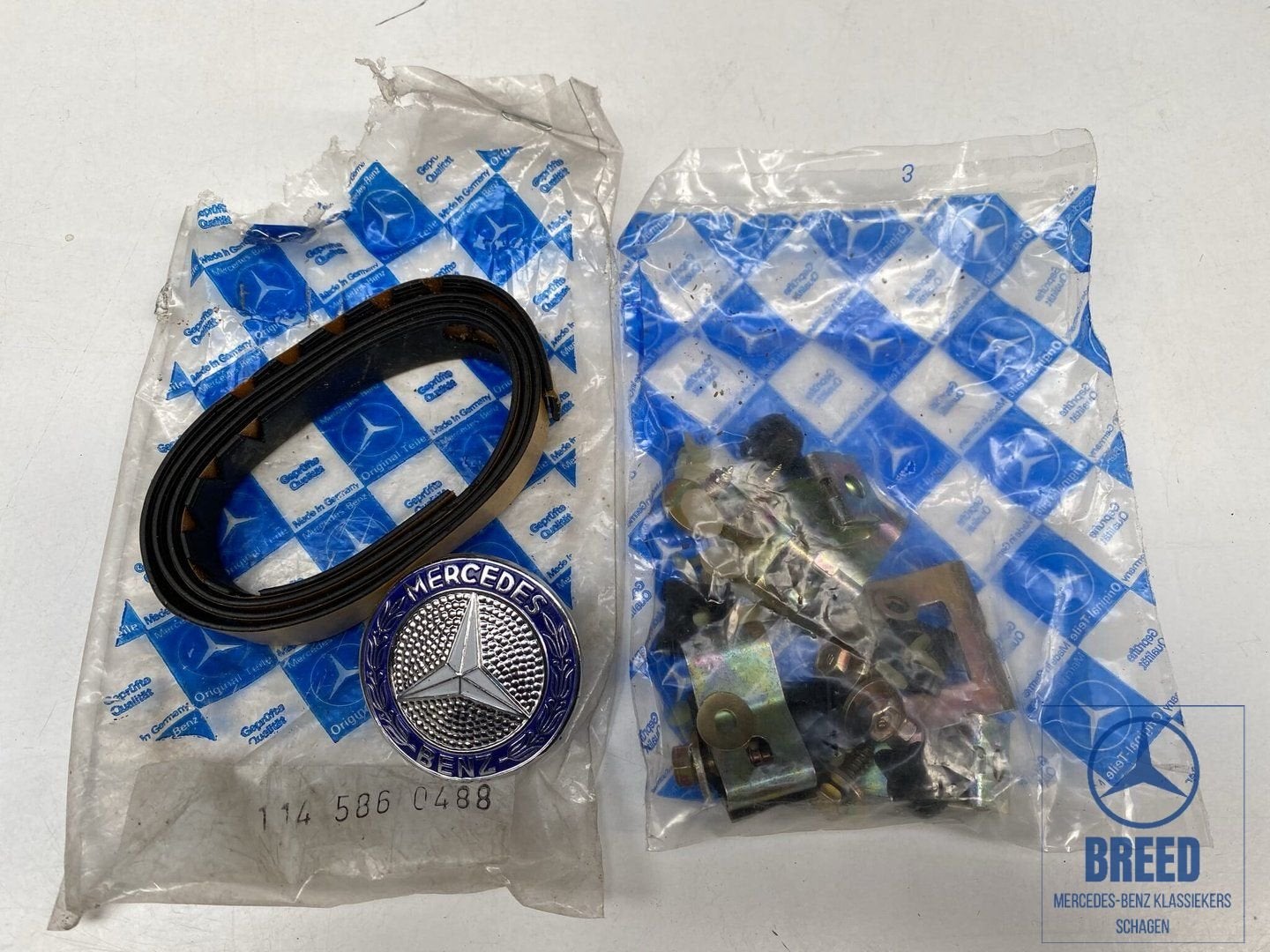 NOS reparatieset grille voor Mercedes-Benz W114 W115 /8, Auto-onderdelen, -, Nieuw, Ophalen of Verzenden, -