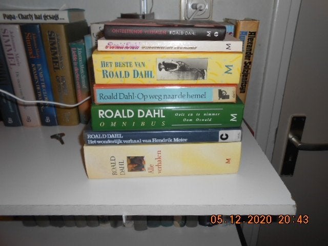 roald dahl, Ophalen of Verzenden, Zo goed als nieuw