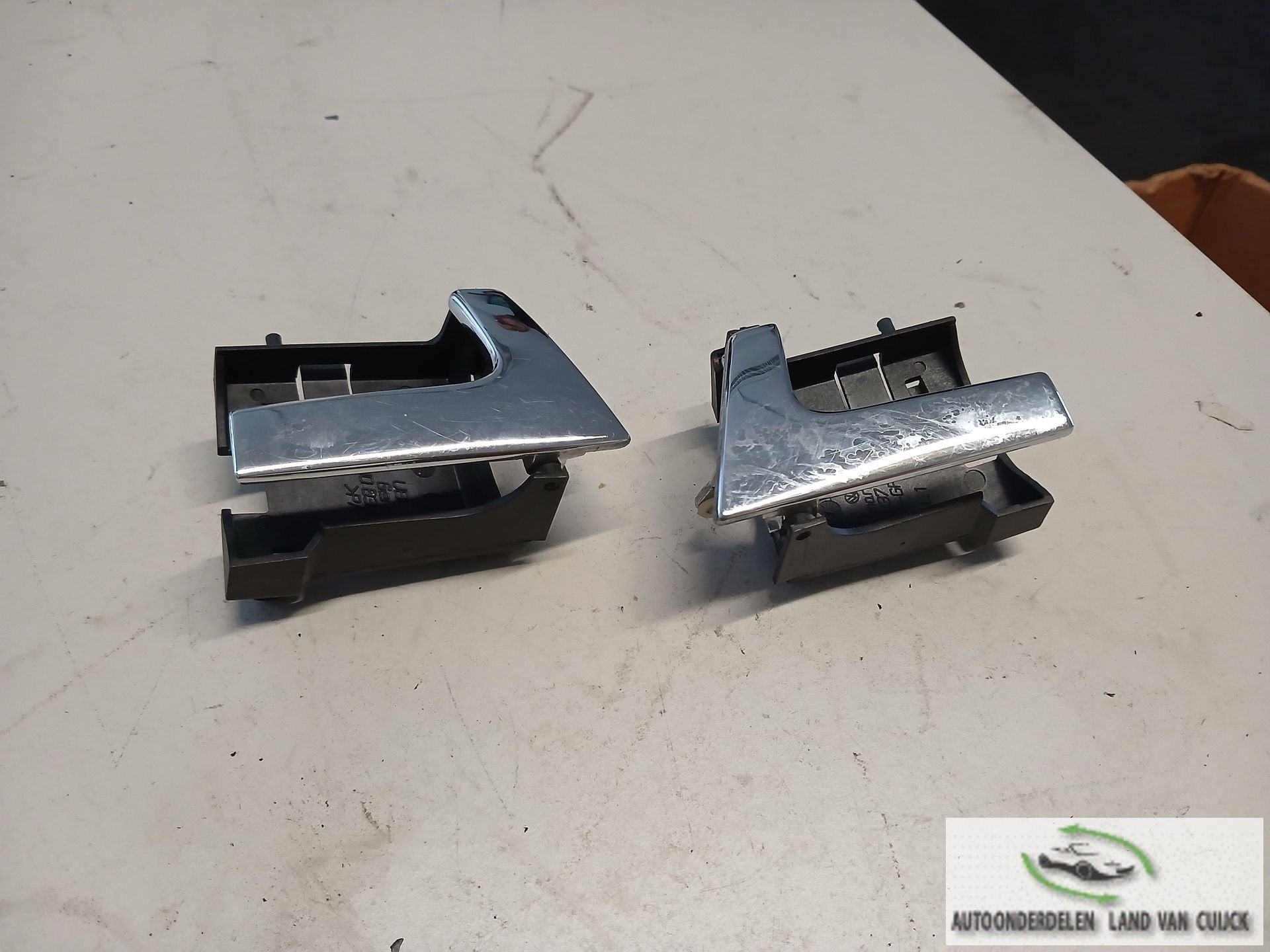 VW Polo 1.4/16v 5drs Binnenklink links en rechts '00, Gebruikt, -, Deur, -