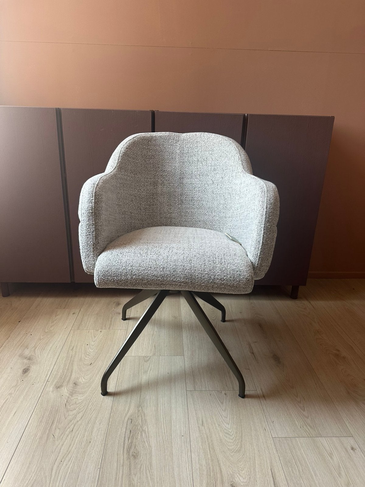 HelloChair HC113 Cule, Ophalen, Overige kleuren, Zo goed als nieuw, Eén
