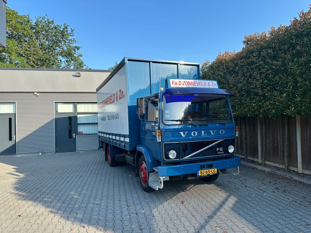 Volvo FL612 VOLLEDIG GERESTAUREERD --  NIEUWSTAAT!!, Auto's, Vrachtwagens, Particulier, Volvo, Diesel, Handgeschakeld, Blauw, Bruin