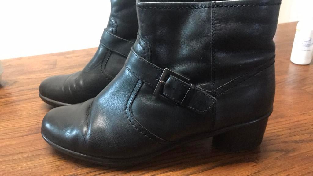 Mooie enkellaarsjes zwart mooi soepel leder, Zwart, Lage of Enkellaarzen, Ophalen of Verzenden, Zo goed als nieuw