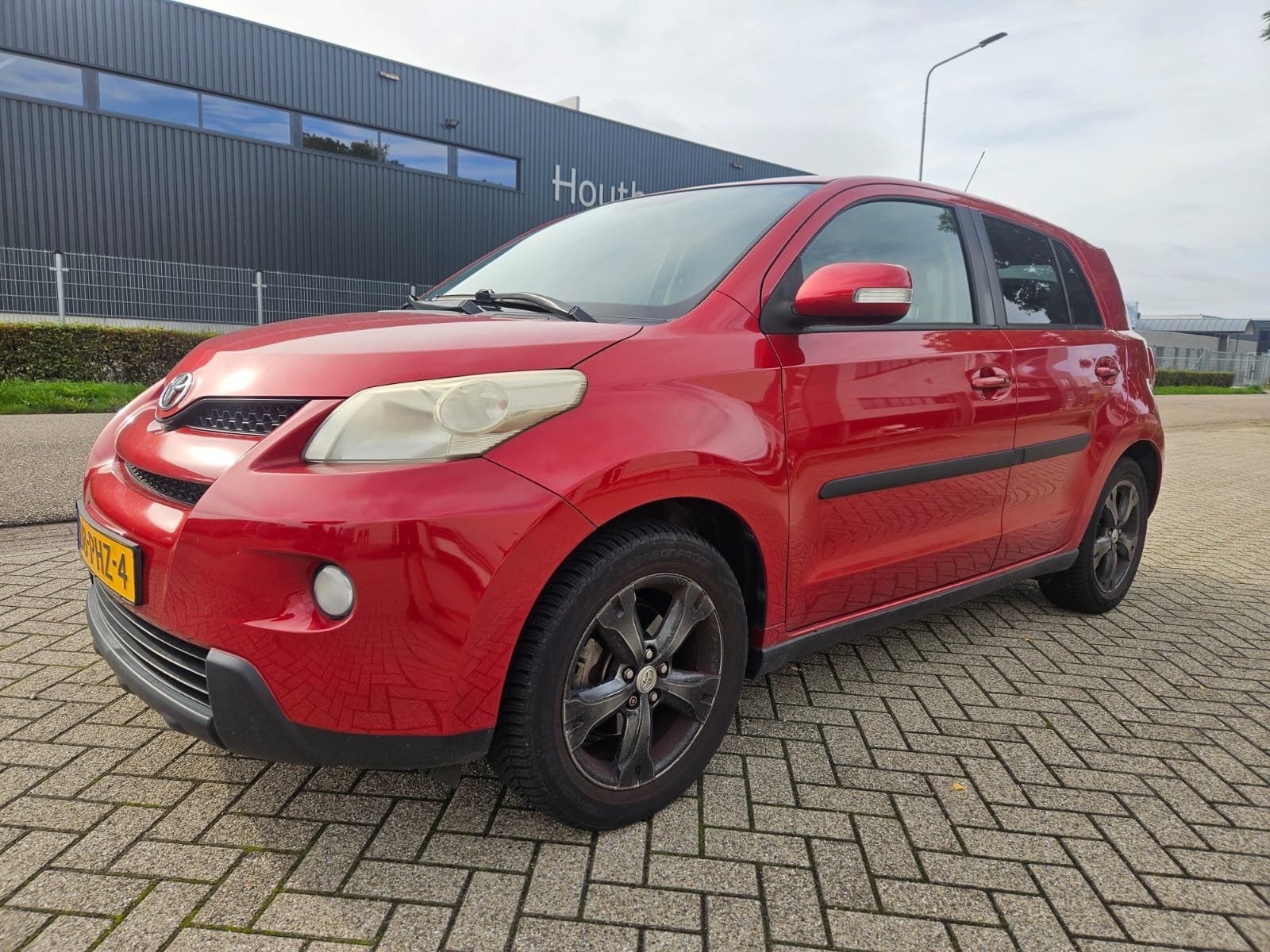 Toyota Urban Cruiser 1.3 Vvt-i 2011 122.000km, Auto's, Voorwielaandrijving, Stof, Zwart, 4 cilinders