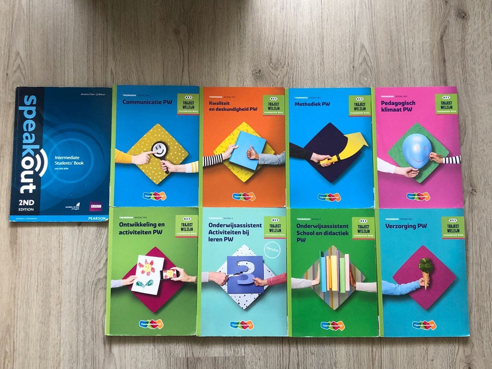 Schoolboeken Onderwijsassistent/Pedagogisch Medewerker, Ophalen of Verzenden, Gelezen, MBO, ThiemeMeulenhoff