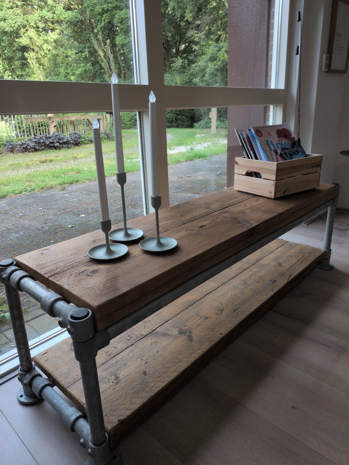 Steigerhouten sidetable, Antiek en Kunst, Antiek | Meubels | Tafels, Ophalen