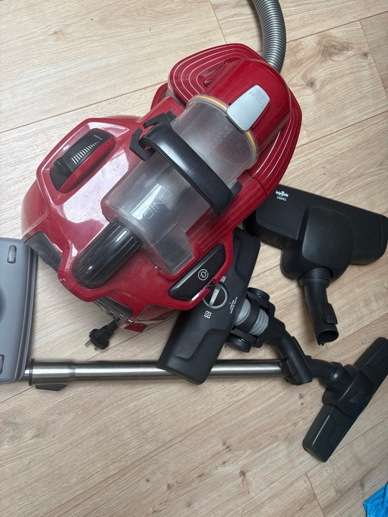 AEG stofzuiger / vacuum cleaner, Ophalen, Gebruikt, Inclusief accessoires, Reservoir